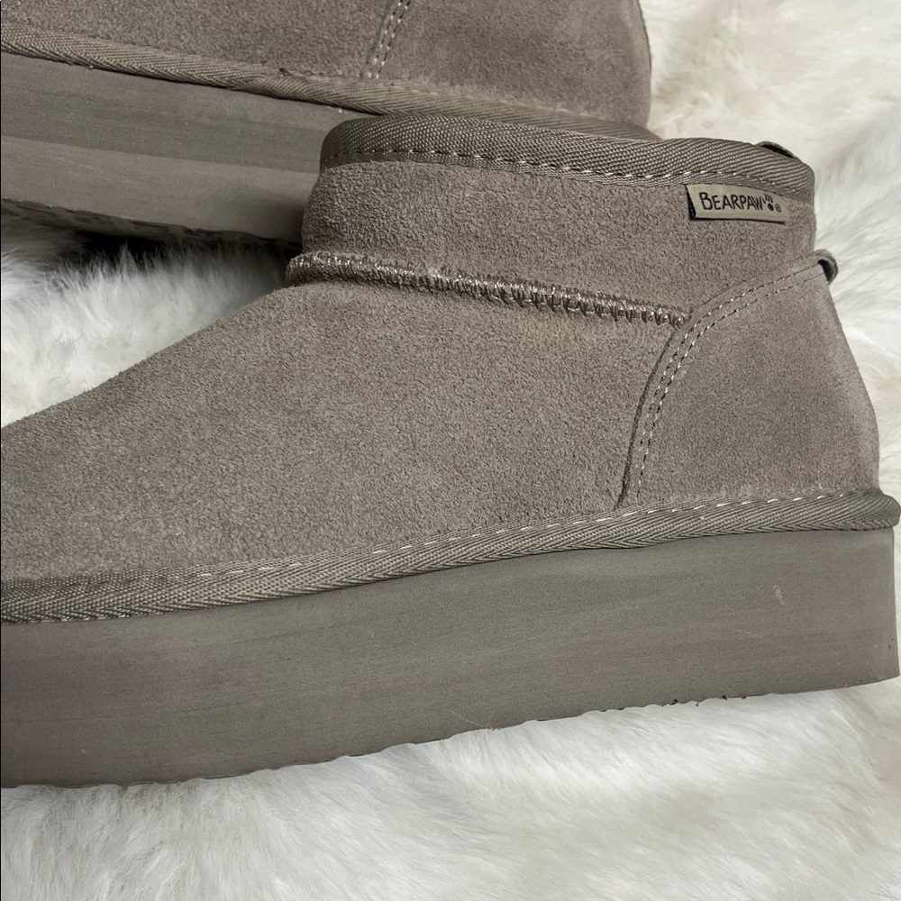 BearPaw Chukka Boots in Taupe Suede